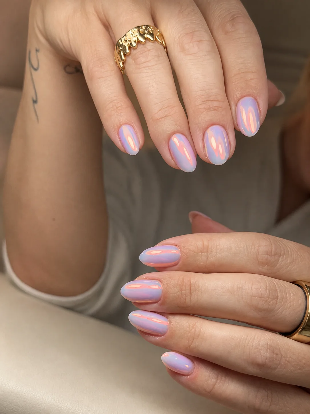 Pearl Chrome Manicure at Ruta Beauty